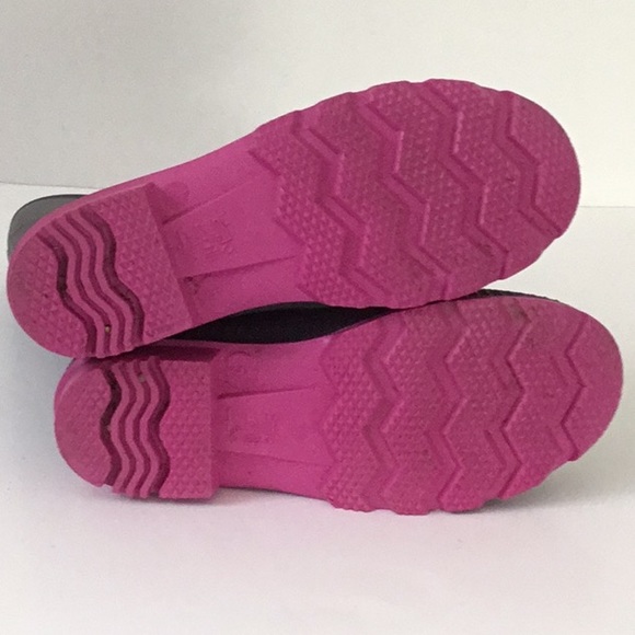 Kamik Gray Rain Boots, Girl’s Pink Trim Rubber. Outdoor, Casual, School. - Picture 3 of 7